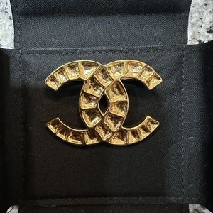 Chanel CC Gold Brooch